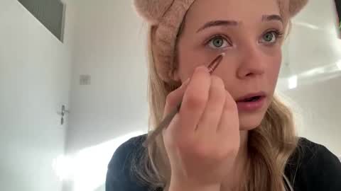 Snapshot of cassijent chatting on March 17, 2026, 3:48 pm Olivia online show from March 17, 2026, 3:48 pm