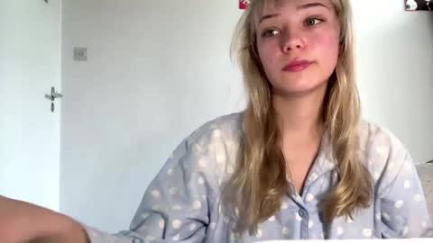 Snapshot of cassijent chatting on March 23, 2026, 9:35 am Olivia online show from March 23, 2026, 9:35 am