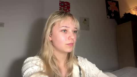 Snapshot of cassijent chatting on March 23, 2026, 9:41 pm Olivia online show from March 23, 2026, 9:41 pm