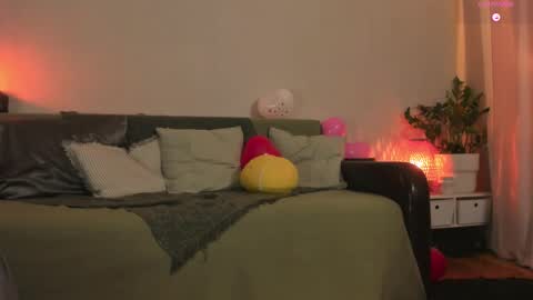  cassandra  online show from February 17, 2025, 11:31 pm