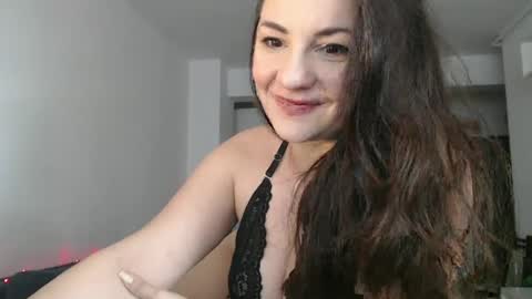 cassy moon online show from February 5, 2025, 9:57 am