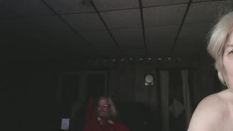 cat online show from January 1, 2025, 4:07 am
