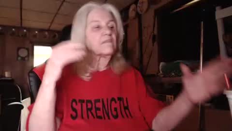 cat online show from September 14, 2025, 7:02 pm