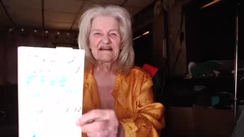 cat online show from September 16, 2025, 5:47 pm