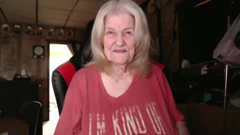 cat online show from September 26, 2025, 4:11 pm