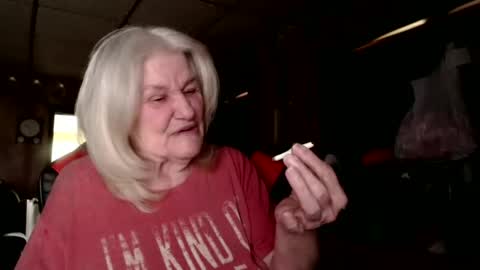 cat online show from October 4, 2025, 5:33 pm