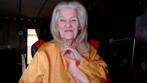 cat online show from October 21, 2025, 4:19 pm