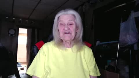 cat online show from October 22, 2025, 6:18 pm