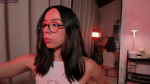 Snapshot of cat_loren chatting on May 19, 2026, 2:07 am Loren online show from May 19, 2026, 2:07 am