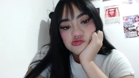 Snapshot of cat_mila_ chatting on October 14, 2025, 3:40 am Mila online show from October 14, 2025, 3:40 am