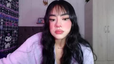 Snapshot of cat_mila_ chatting on October 28, 2025, 5:33 am Mila online show from October 28, 2025, 5:33 am