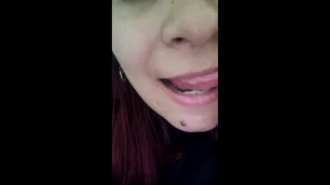 cat_woman22 online show from September 9, 2025, 2:33 am
