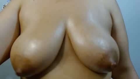 Snapshot of cata__gutierrez_ chatting on December 10, 2024, 7:00 pm Cata online show from December 10, 2024, 7:00 pm