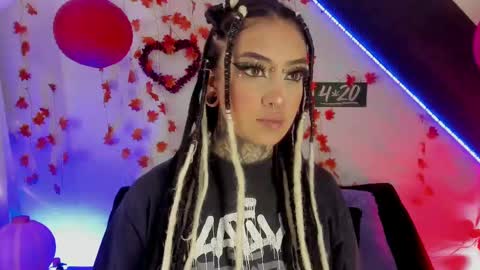 Cata green model independient online show from February 21, 2025, 9:00 pm