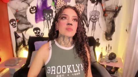 Cata green model independient online show from October 16, 2025, 8:21 pm