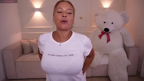 Catalina      Onlyfans catajaramillo07 online show from March 11, 2025, 9:48 pm