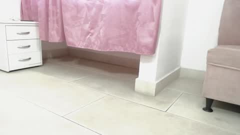Snapshot of catalaia_stomm chatting on January 13, 2025, 12:35 pm catalaia_stomm online show from January 13, 2025, 12:35 pm