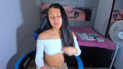 Snapshot of catalehia_milk chatting on September 14, 2025, 4:00 am C A T A L E H I A online show from September 14, 2025, 4:00 am