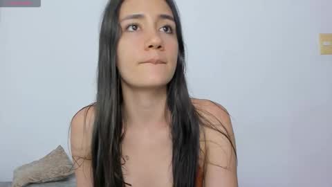 Snapshot of catalella_0 chatting on March 18, 2026, 3:42 am Catalella online show from March 18, 2026, 3:42 am