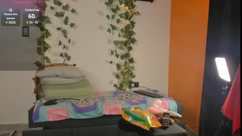 cataleya19__ online show from January 25, 2025, 11:44 am