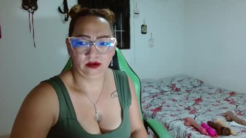 isabel online show from September 10, 2025, 8:25 am