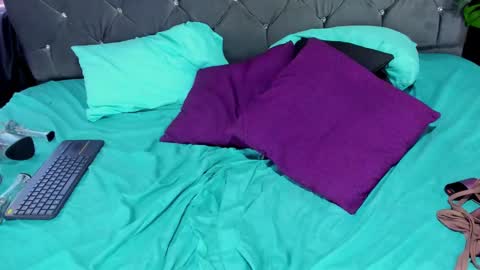 Snapshot of cataleya_divine chatting on January 16, 2025, 2:08 pm Cata Prins  online show from January 16, 2025, 2:08 pm