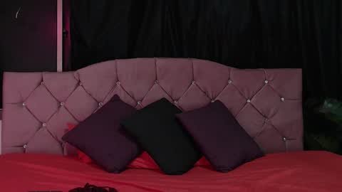 Snapshot of cataleya_divine chatting on September 19, 2025, 11:00 am Cata Prins  online show from September 19, 2025, 11:00 am