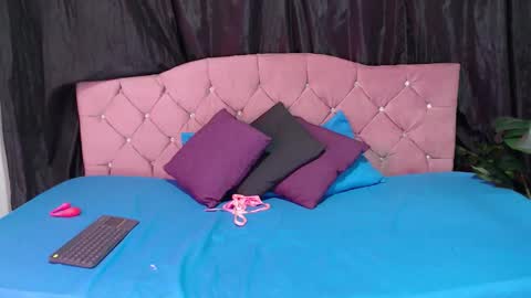 Snapshot of cataleya_divine chatting on October 2, 2025, 11:06 am Cata Prins  online show from October 2, 2025, 11:06 am