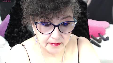 cataleya  online show from March 3, 2025, 3:41 am