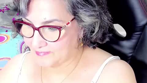 Snapshot of cataleya_mom_ chatting on September 24, 2025, 3:54 am cataleya online show from September 24, 2025, 3:54 am