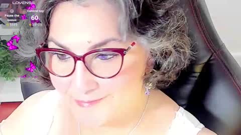 Snapshot of cataleya_mom_ chatting on October 14, 2025, 3:51 am cataleya online show from October 14, 2025, 3:51 am