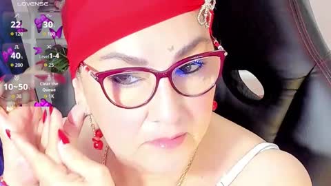 Snapshot of cataleya_mom_ chatting on October 28, 2025, 9:02 am cataleya online show from October 28, 2025, 9:02 am