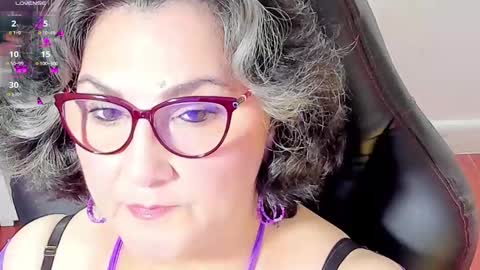 Snapshot of cataleya_mom_ chatting on November 5, 2025, 2:44 am cataleya online show from November 5, 2025, 2:44 am