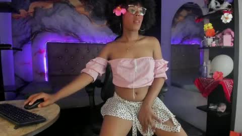 cataleyamoon_ online show from May 6, 2026, 7:52 pm