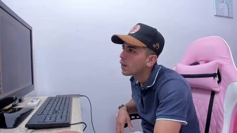 Cata y Roger online show from January 2, 2025, 6:56 pm