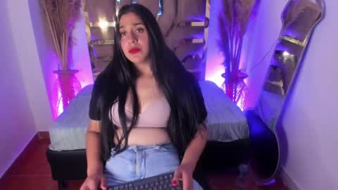 Catalina bustos online show from February 28, 2025, 3:59 am