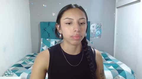 catalina_fuckpussy online show from December 17, 2025, 7:31 pm