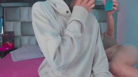 Snapshot of catalina_jade chatting on October 1, 2025, 12:00 pm Cata online show from October 1, 2025, 12:00 pm