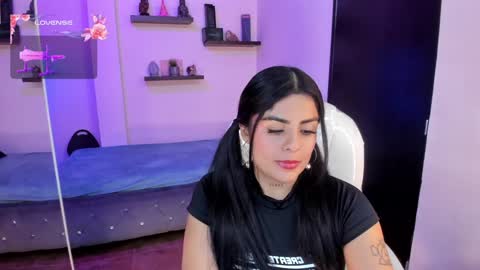 Catalina online show from December 15, 2024, 11:31 pm
