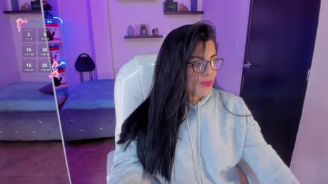 Catalina online show from December 30, 2024, 9:19 pm