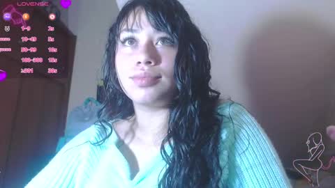 Snapshot of catalina_saenz19 chatting on October 19, 2025, 9:26 pm Catalina Saenz online show from October 19, 2025, 9:26 pm
