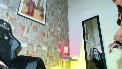 Catalina online show from February 1, 2026, 8:29 pm