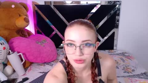 Catalina  online show from April 29, 2026, 11:11 pm
