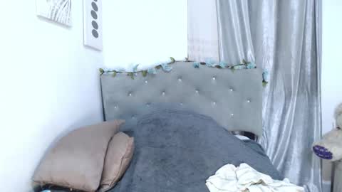 Mariacatalinakane online show from February 19, 2026, 10:28 pm