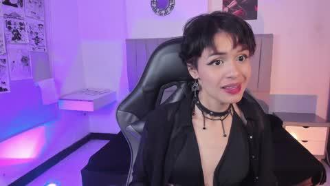 Cat  online show from January 12, 2025, 2:24 am