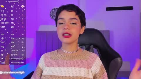 Cat  online show from February 8, 2025, 9:04 pm