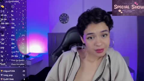 Cat  online show from February 12, 2025, 11:09 pm