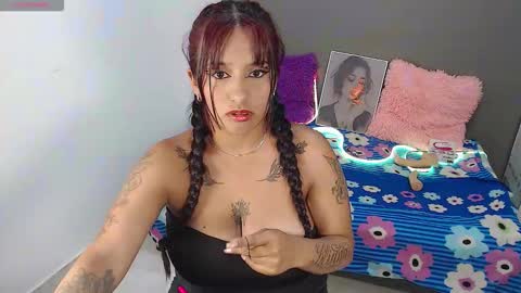 Catherina   online show from September 8, 2025, 9:25 pm