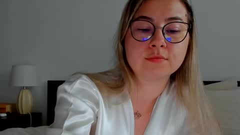 Kat online show from July 3, 2026, 12:44 pm