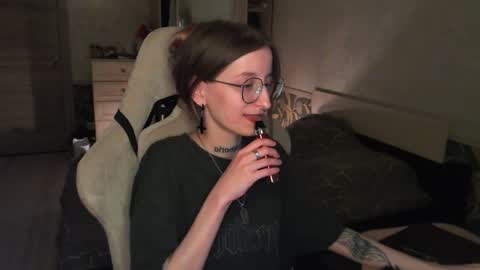 Snapshot of cath_dysphoria_ chatting on April 8, 2026, 8:53 pm CATH online show from April 8, 2026, 8:53 pm